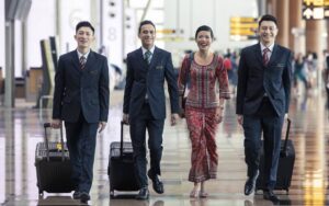 singapore airlines flight attendants male and female
