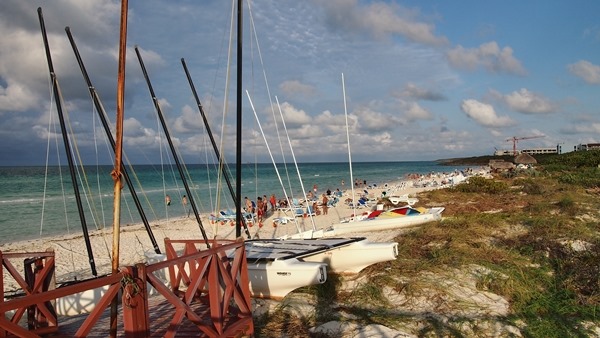 these gold wings - Varadero Cuba