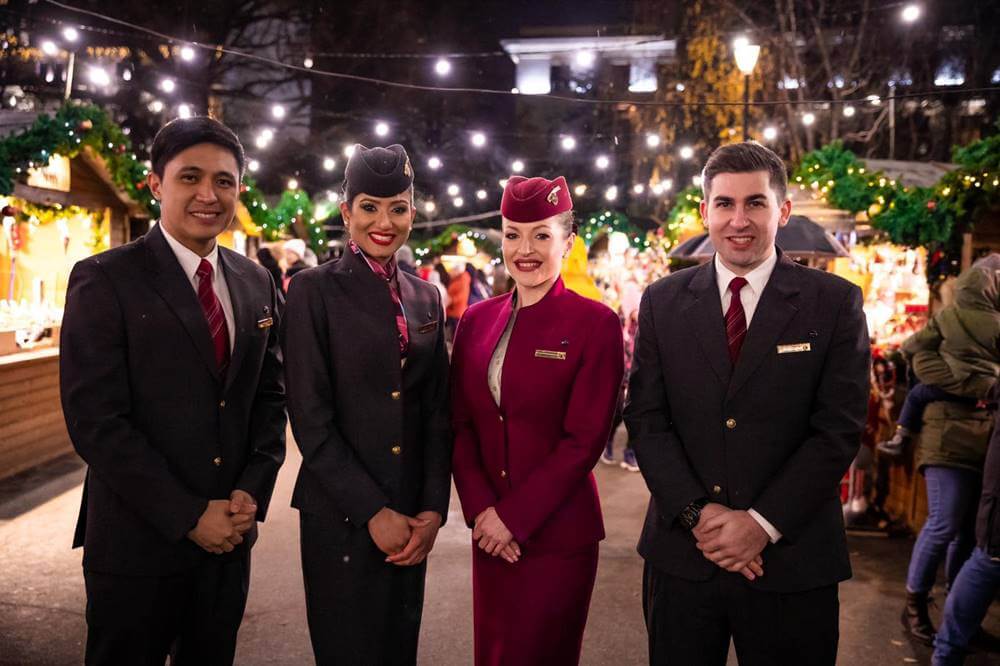 male and female qatar airways crew