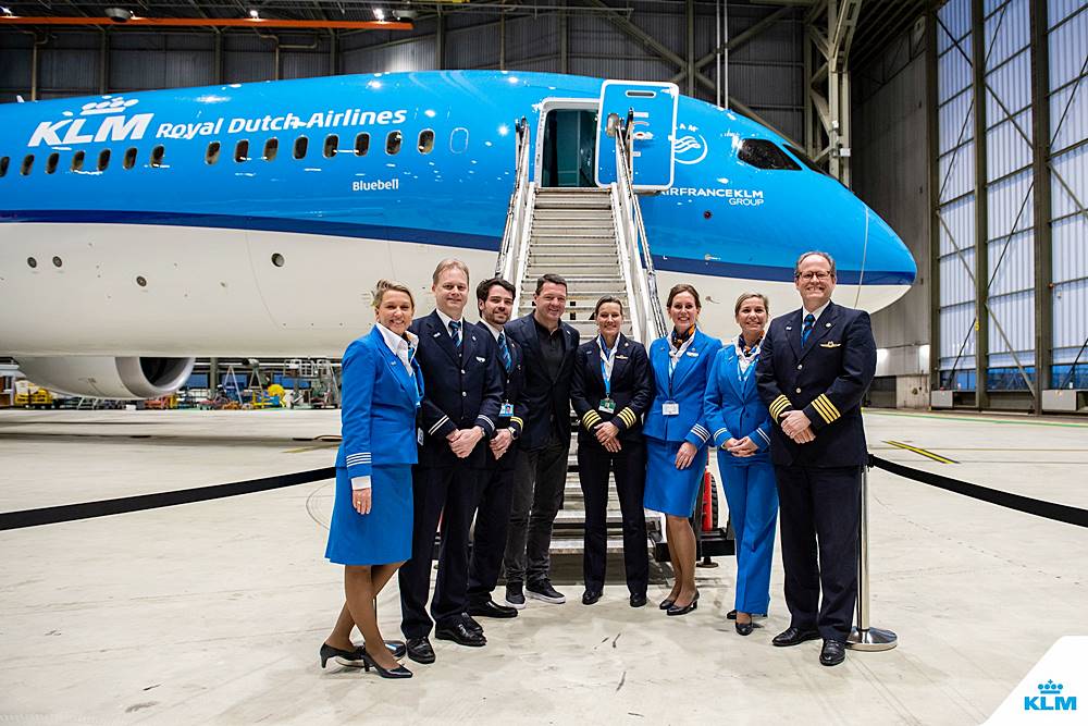 KLM Flight Attendant Salary and Benefits - Cabin Crew HQ