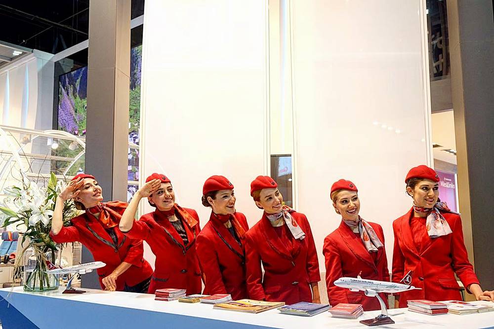 female turkish airlines flight attendants