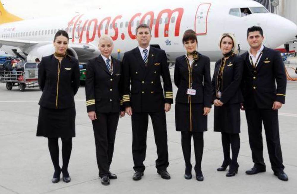 flypgs cabin crew team