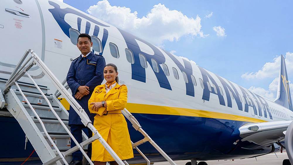 ryanair flight attendant male and female
