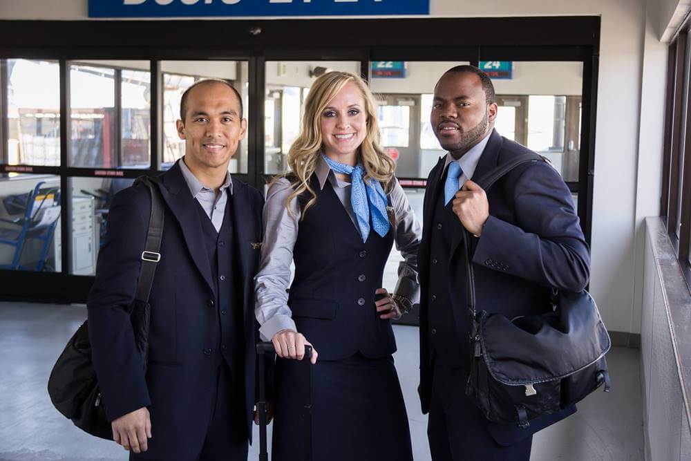 skywest male and female flight attendants