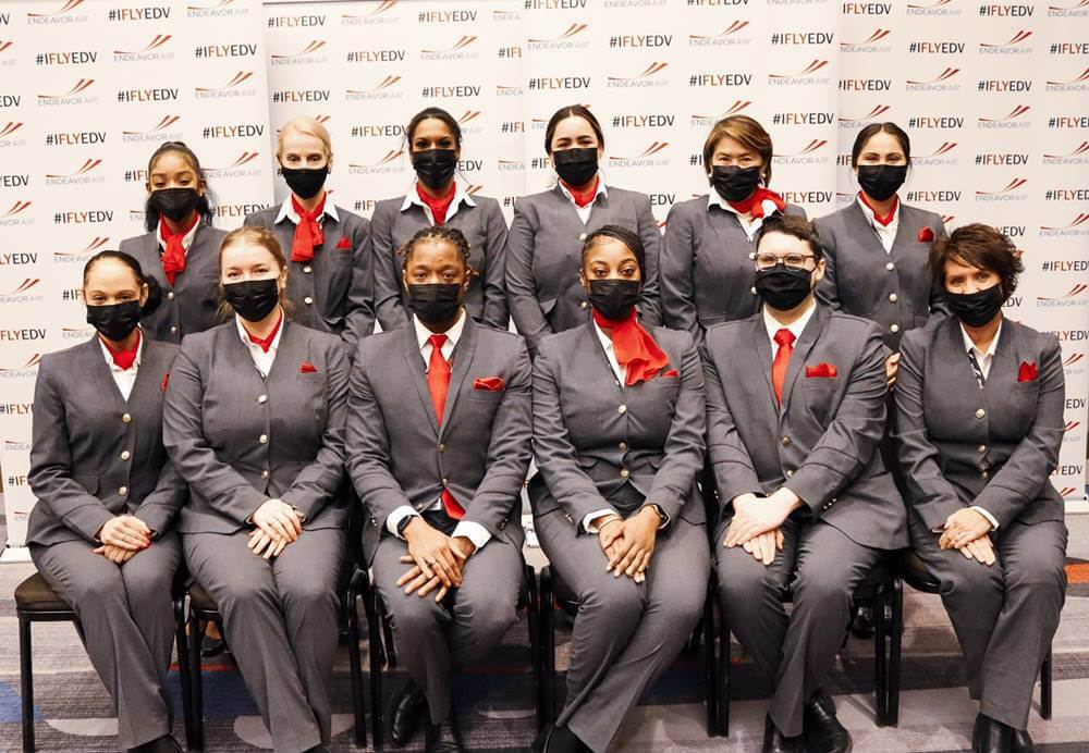 endeavor air flight attendants class photo