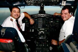 daallo airlines flight deck crew