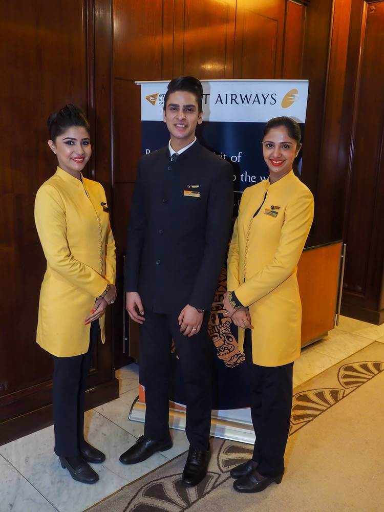 jet airways male and female flight attendant