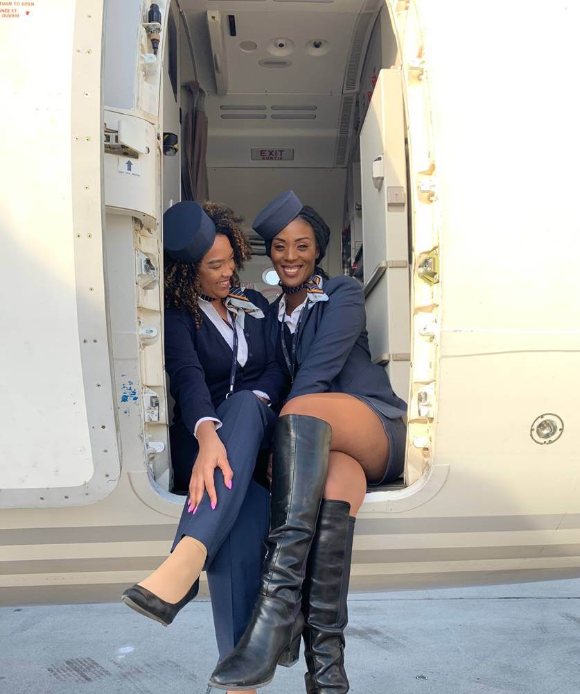 porter airlines smiling female flight attendants