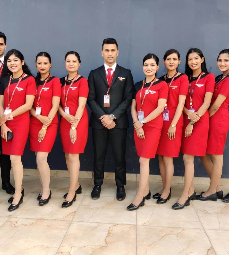 spicejet male and female flight attendants