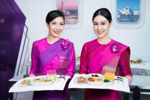 thai airways crews serving