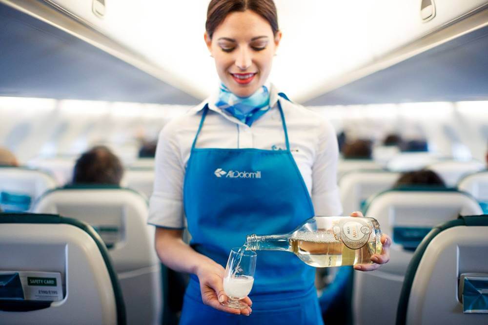 air dolomiti crew pouring