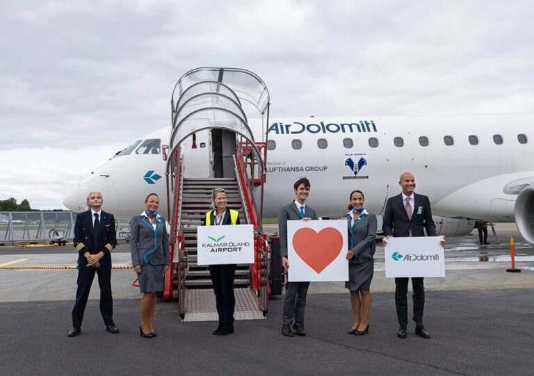 Air Dolomiti Flight Attendant Requirements - Cabin Crew HQ