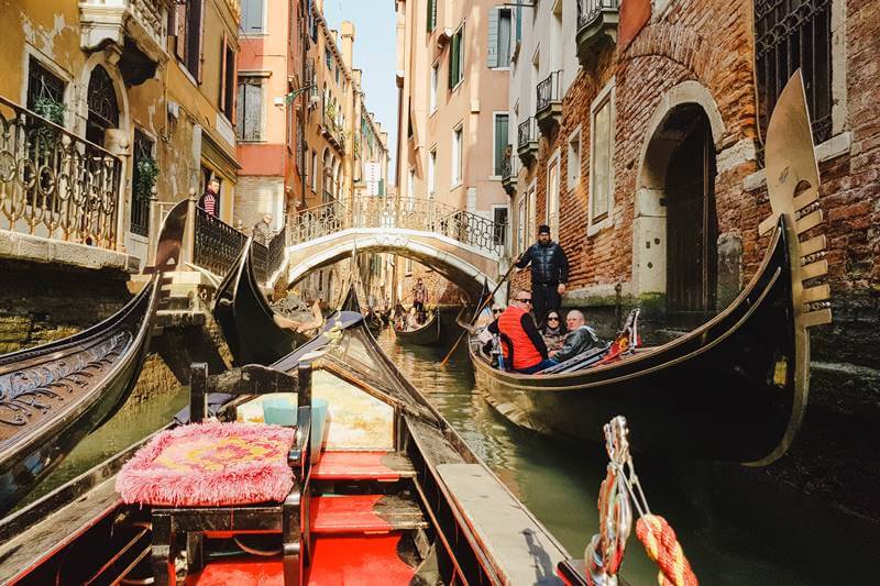 flight attendant in venice italy