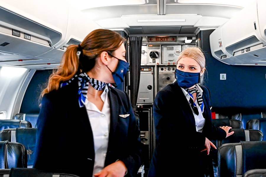 nolinor aviation female flight attendants