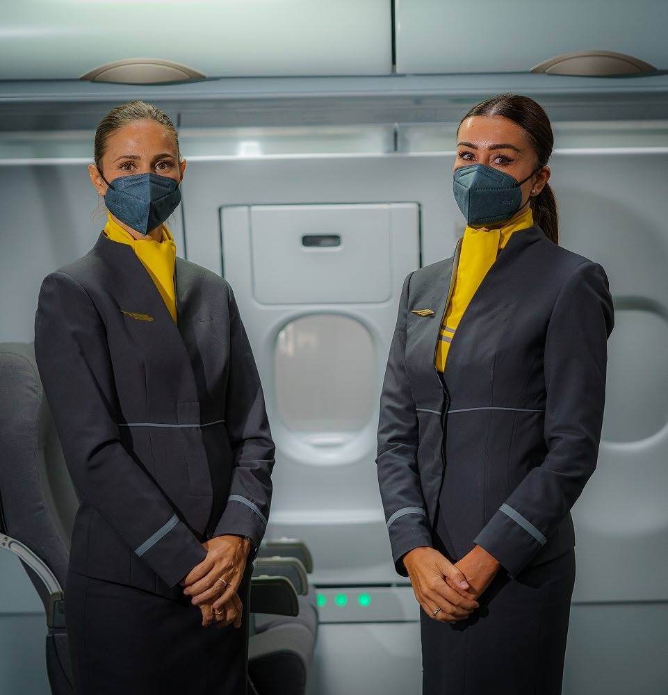 vueling female crews