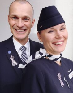 finnair flight attendants requirements