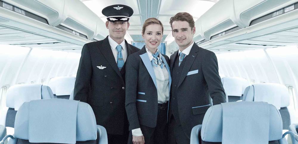 la compagnie cabin crew careers