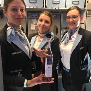 la compagnie female flight attendants