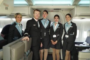 la compagnie female flight attendants with pilot