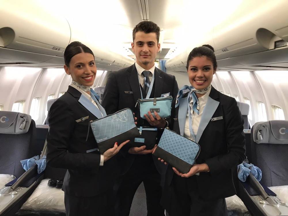 la compagnie male and female flight attendants