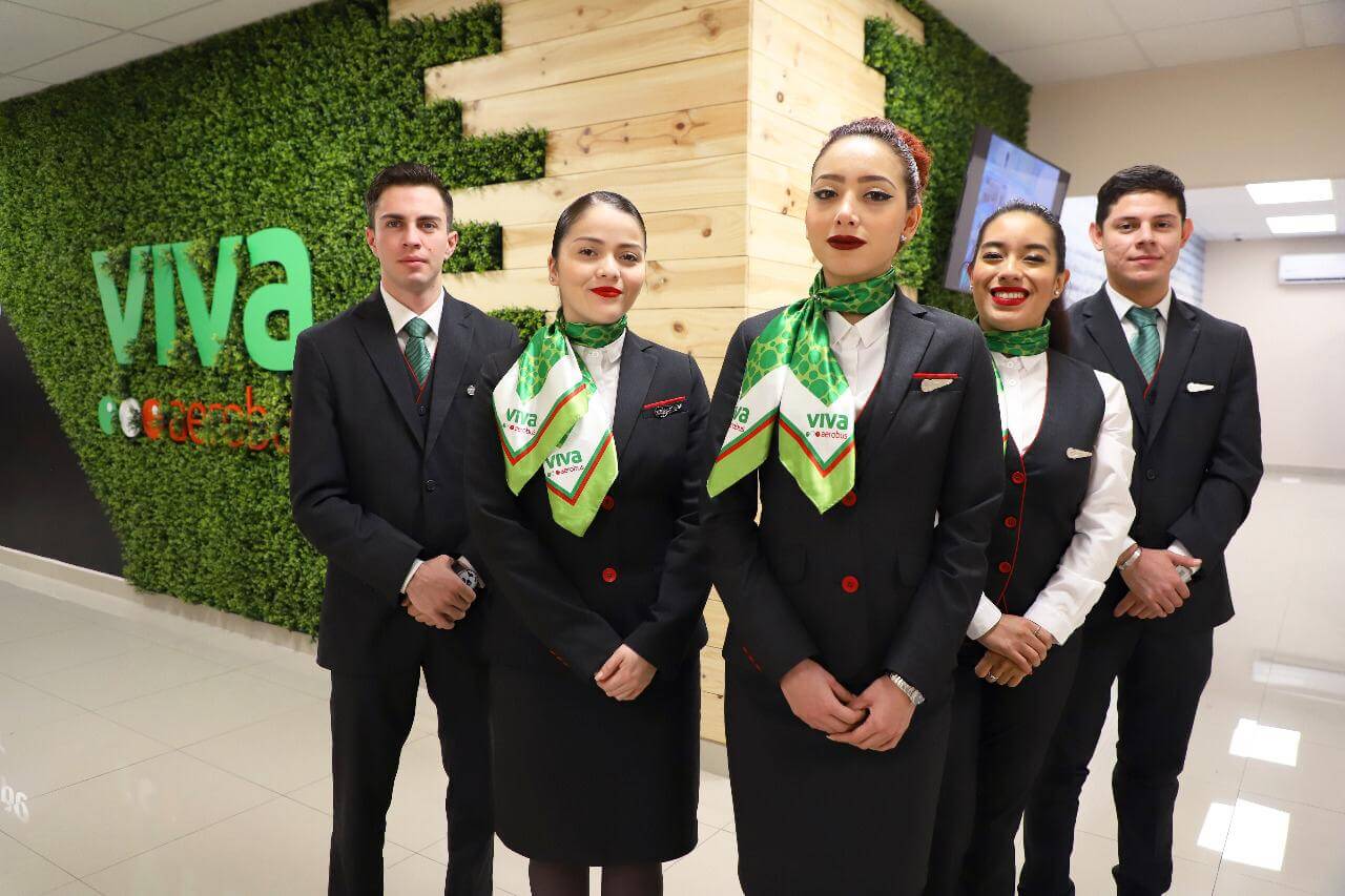 viva aerobus flight attendant job requirements