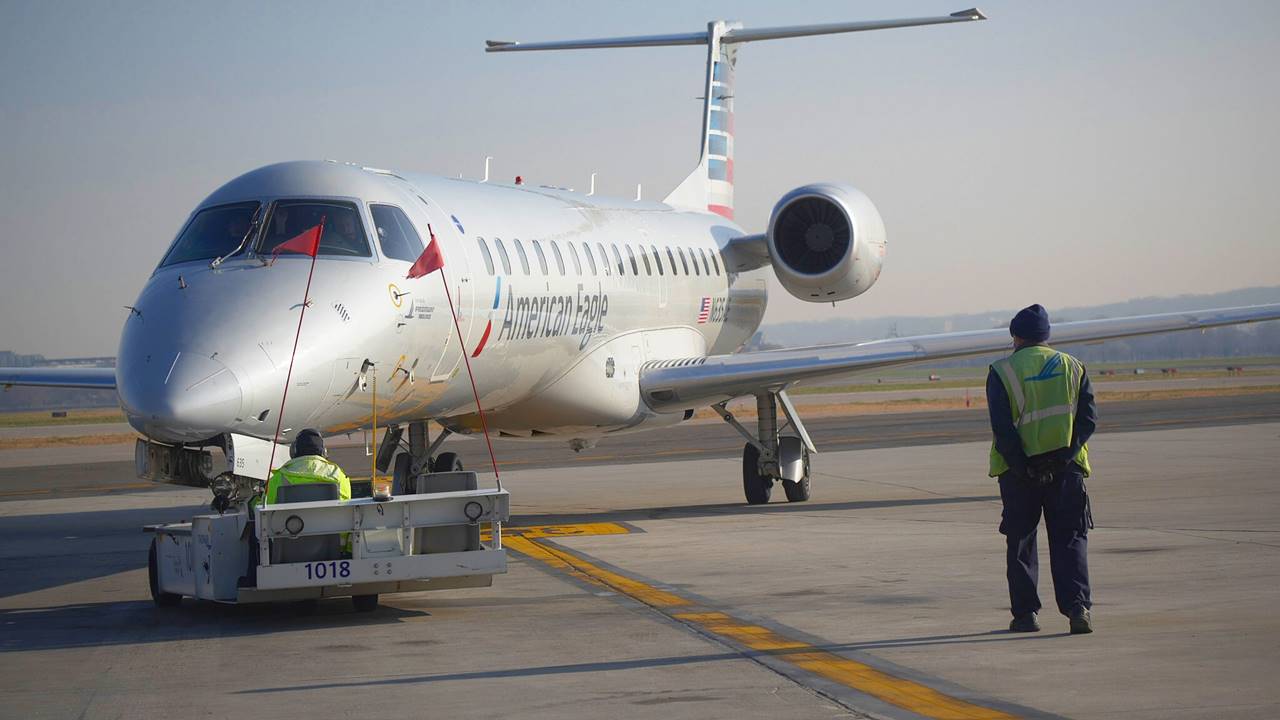 Piedmont Airlines for pilots and Piedmont Airlines Hub Locations for flight attendants