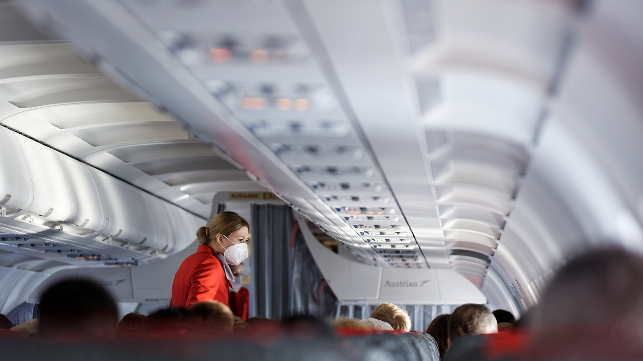 how do flight attendants greet passengers