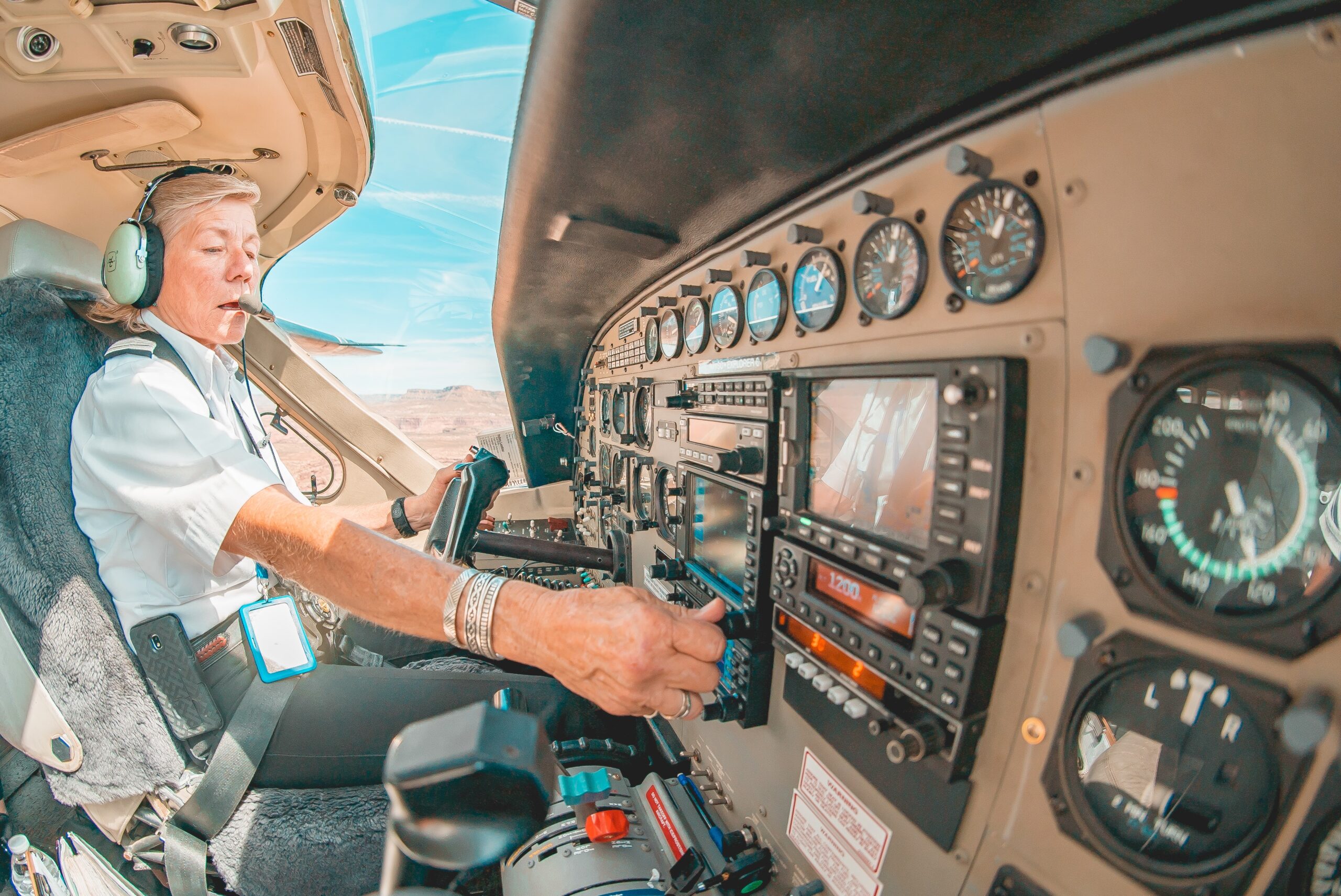 how to become a commercial pilot in usa