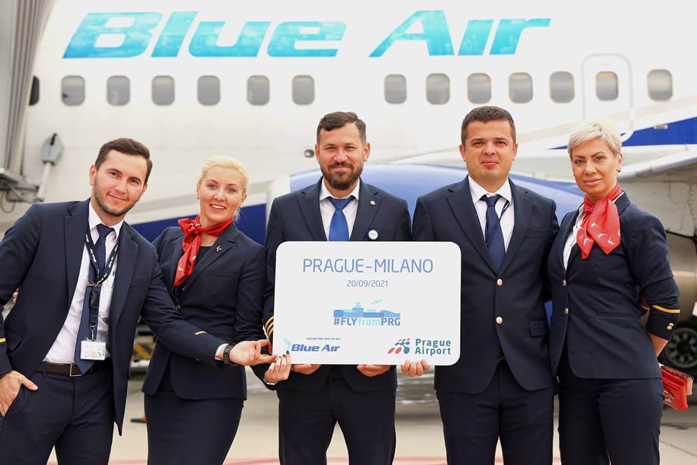 Blue Air flight attendants tarmac