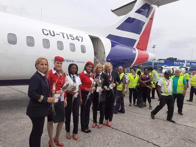 Cuba Airlines Pilots And Cabin Crews Tarmac 