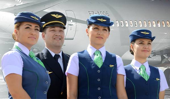 Turkmenistan Airlines pilot and female flight attendants