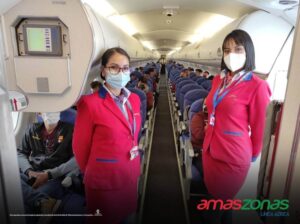 Línea Aérea Amaszonas flight attendant masks