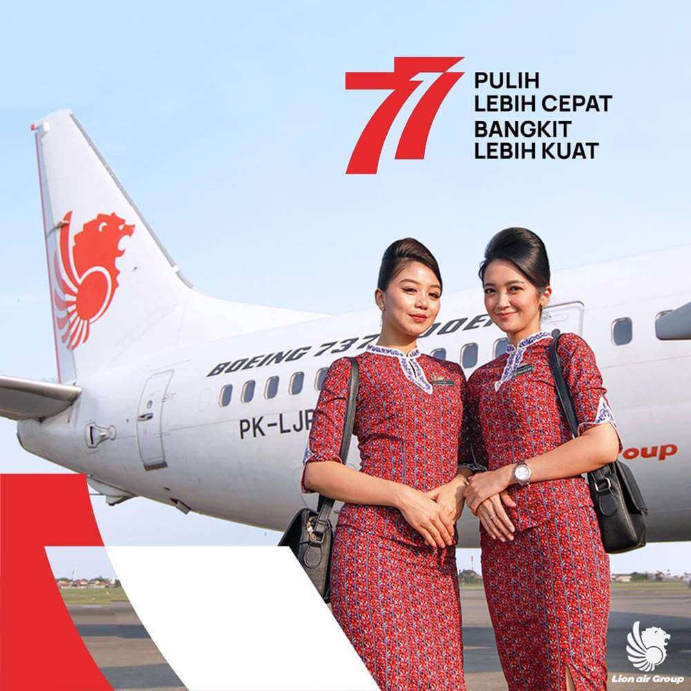 Lion Air female flight attendants tarmac