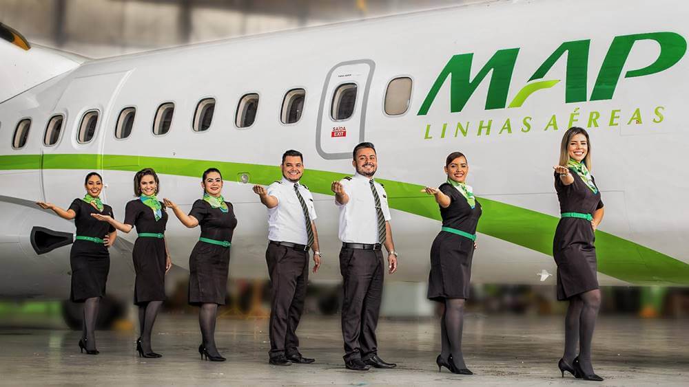 MAP Linhas Aereas pilots and flight attendants