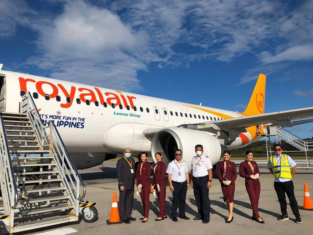 Royal Air Philippines pilots and flight attendants tarmac