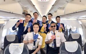 Vietravel Airlines flight attendants and pilots
