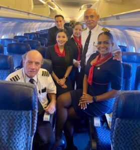Aeropostal flight attendants and pilots