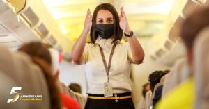 Turpial Airlines flight attendant safety demo