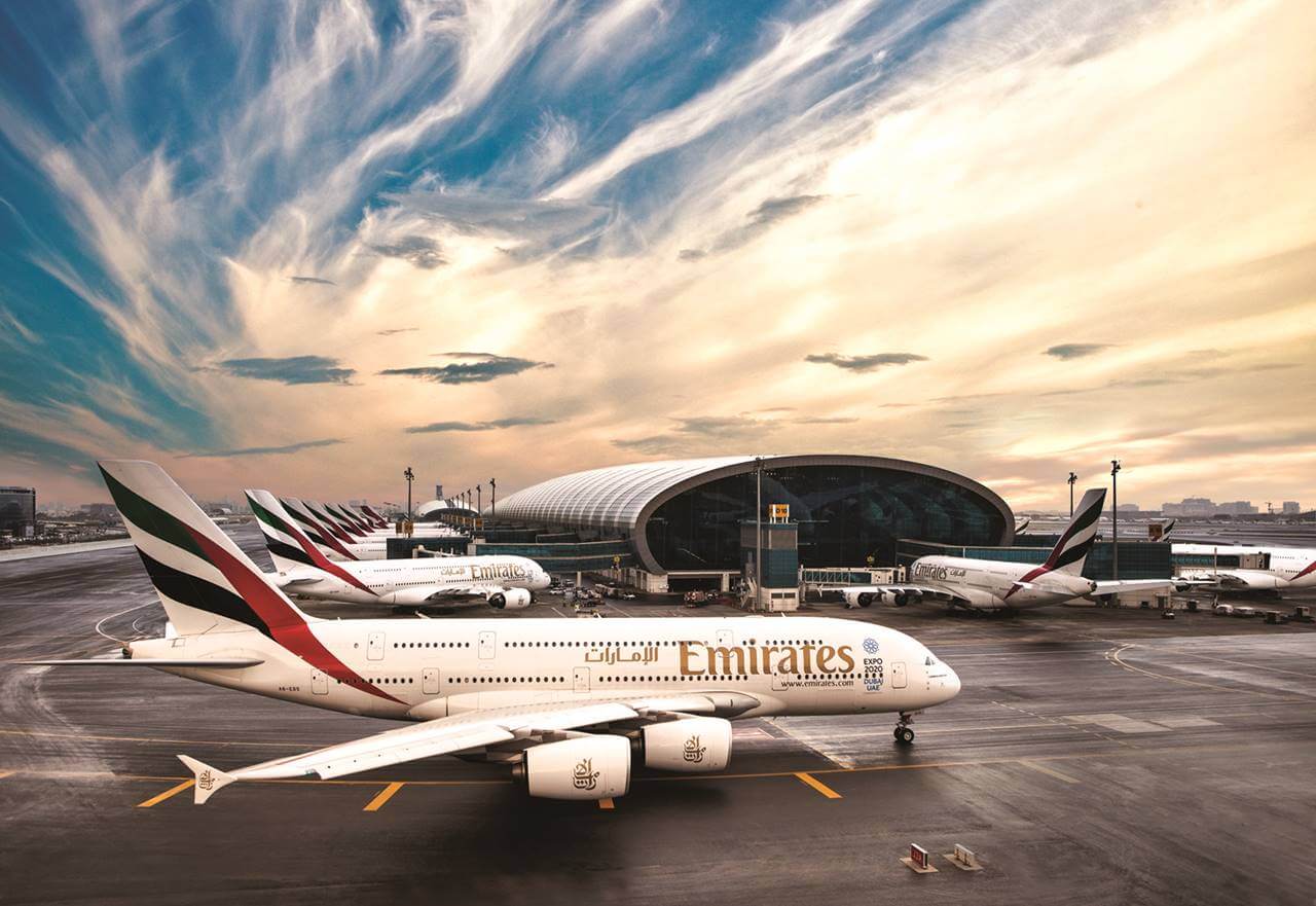 emirates airlines planes in dubai international airport