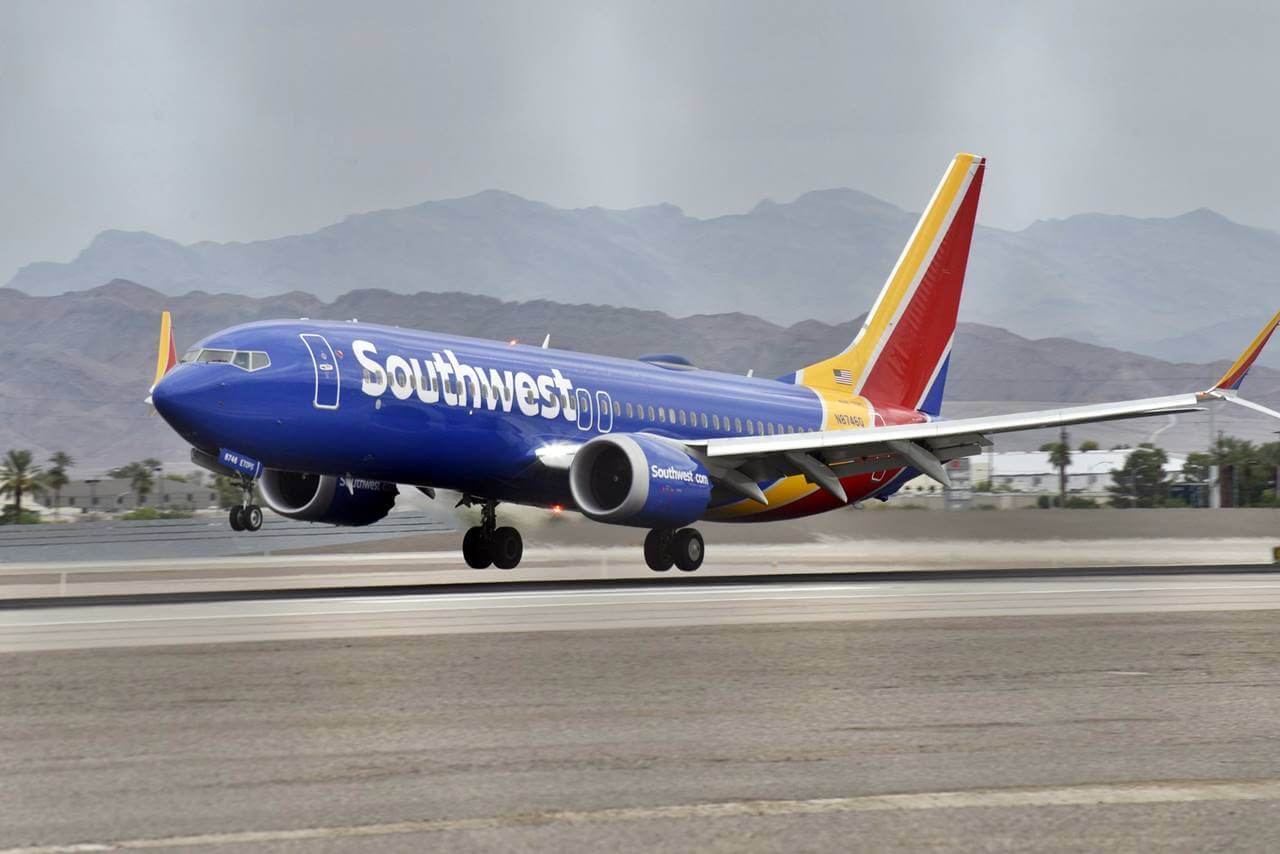 southwest airlines plane