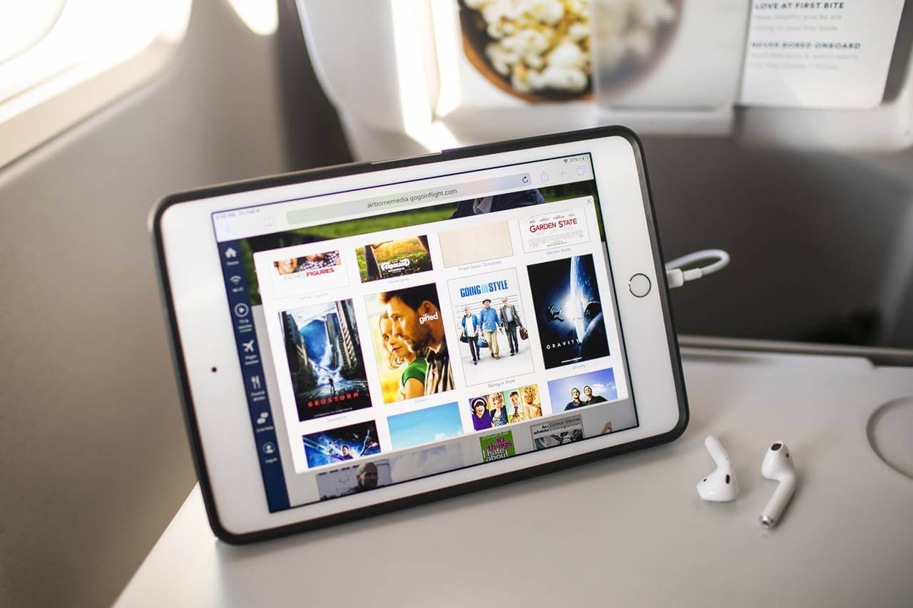 watching movies inside alaska airlines flight wifi