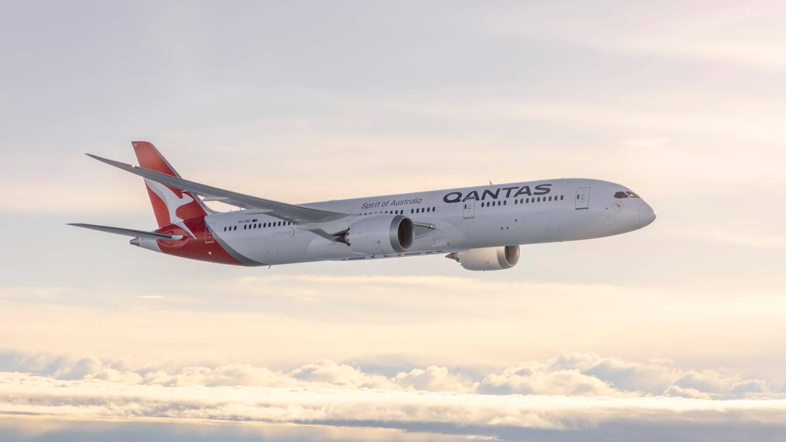 qantas airlines work culture