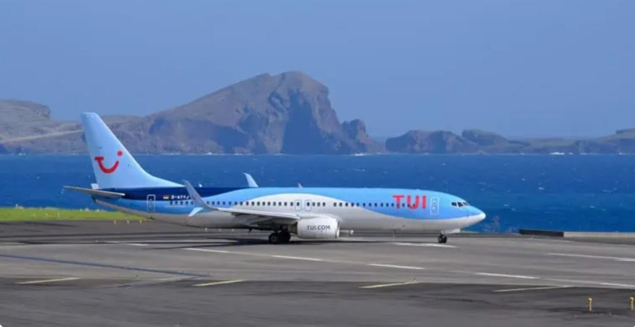 TUI fly Deutschland Company Facts